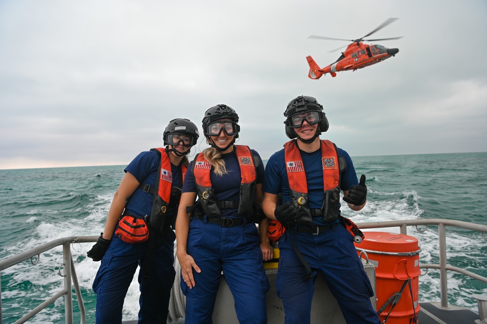 Coast Guard Station Islamorada conducts hoist training with Air Station Miami