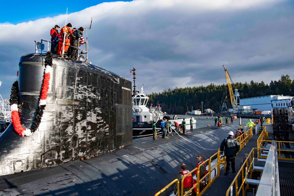 USS Seawolf Returns from Deployment