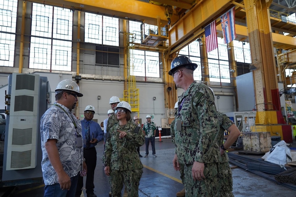 VCNO Visits Pearl Harbor Naval Shipyard and Intermediate Maintenance Facility