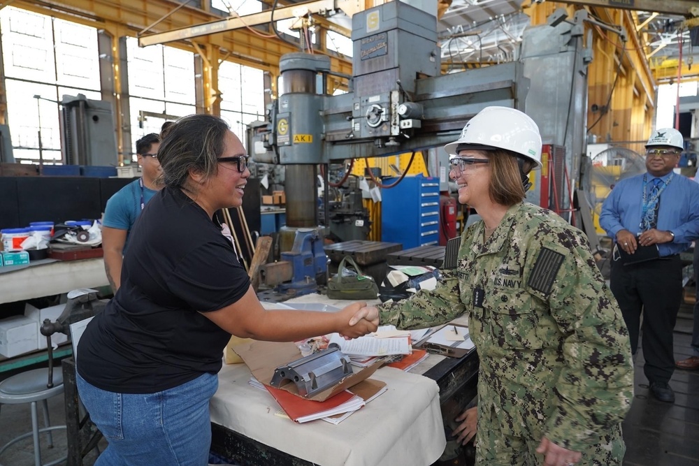 VCNO Visits Pearl Harbor Naval Shipyard and Intermediate Maintenance Facility