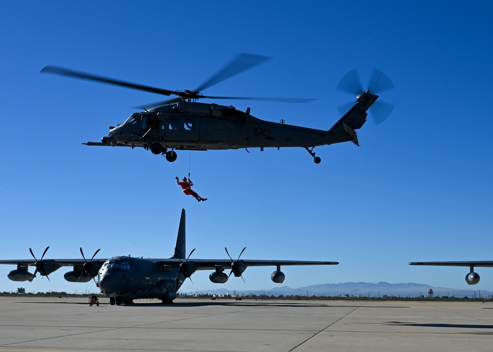 DVIDS - Images - 563rd Rescue Group kids holiday party [Image 2 of 6]