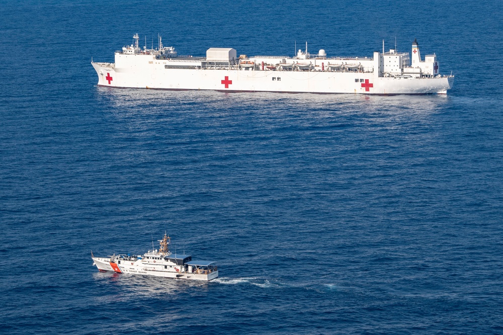 USNS Comfort sails off the coast of Jeremie, Haiti