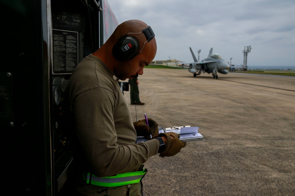 VMFA-312 Conducts Hot Refueling with 18th Logistics Readiness Squadron