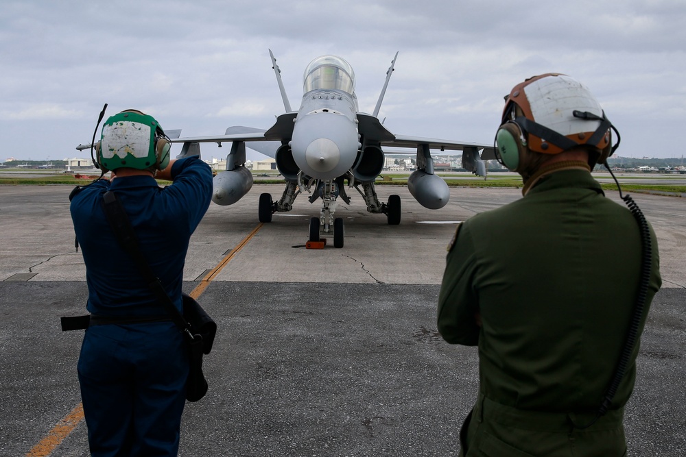 VMFA-312 Conducts Hot Refueling with 18th Logistics Readiness Squadron