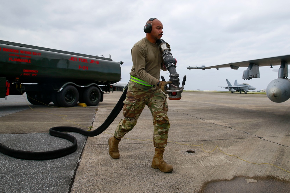 VMFA-312 Conducts Hot Refueling with 18th Logistics Readiness Squadron