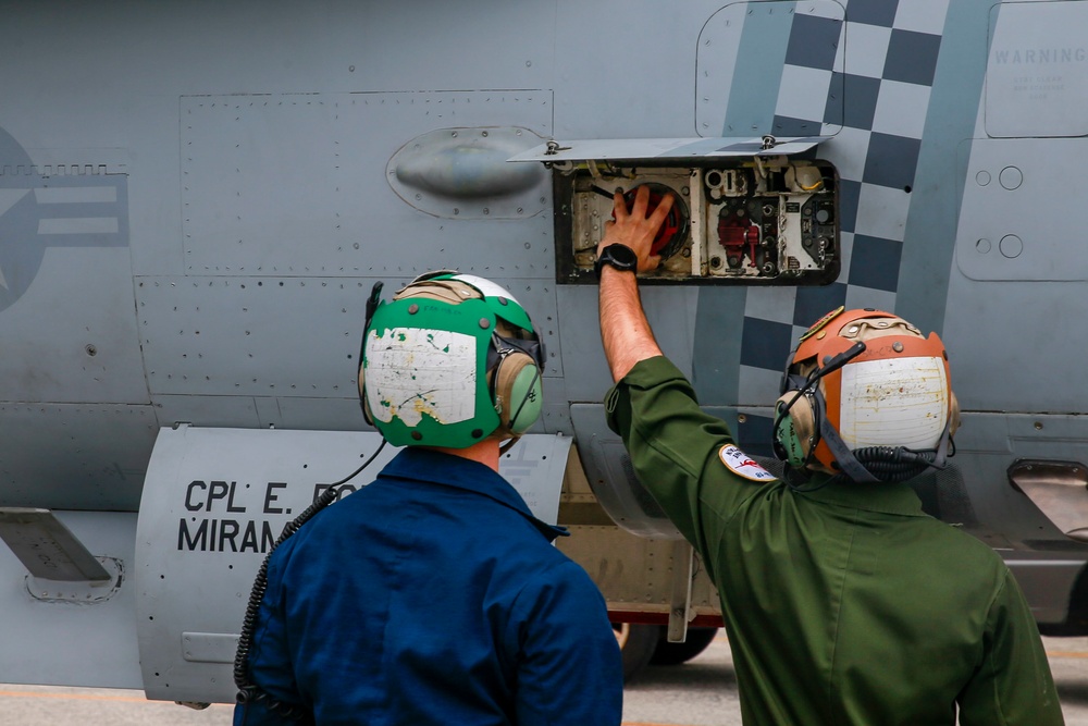 VMFA-312 Conducts Hot Refueling with 18th Logistics Readiness Squadron