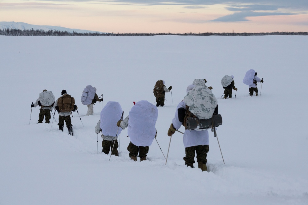 2d Reconnaissance Battalion Marines conduct cold weather training in Alaska