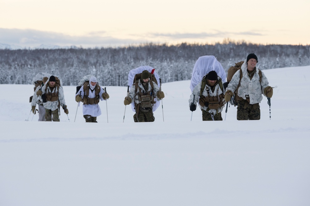 2d Reconnaissance Battalion Marines conduct cold weather training in Alaska