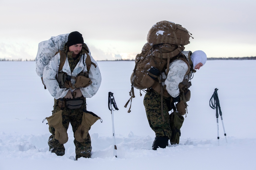 2d Reconnaissance Battalion Marines conduct cold weather training in Alaska