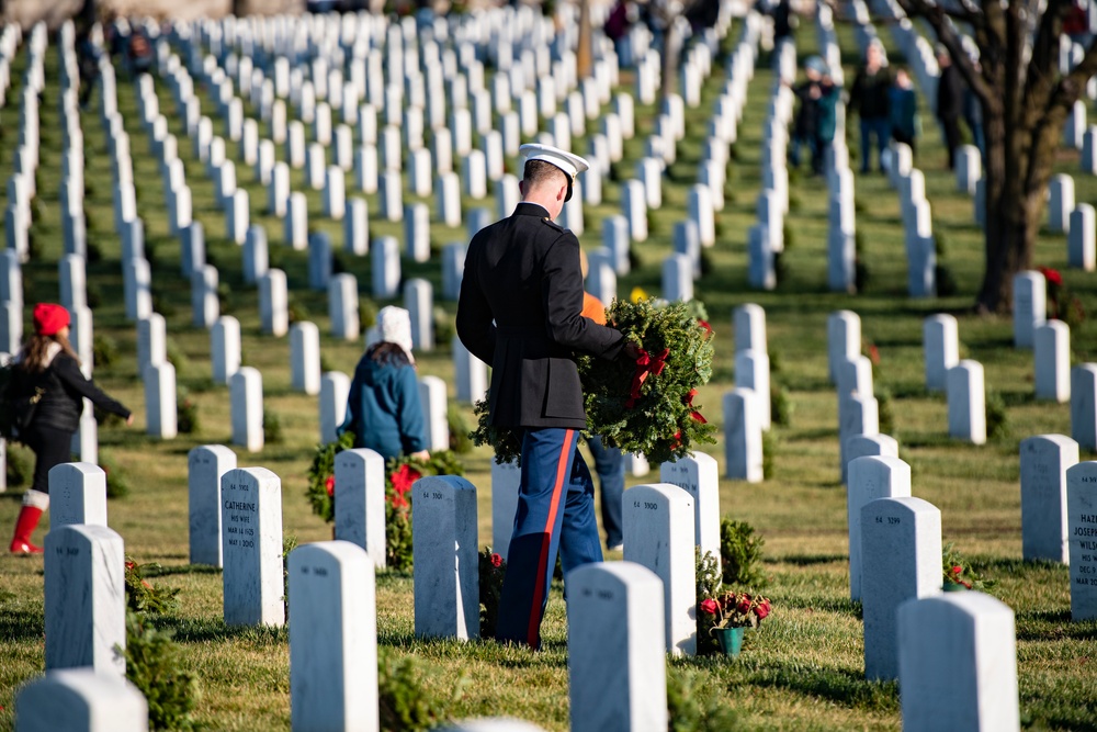 DVIDS - Images - 2022 Wreaths Across America Day at Arlington National ...