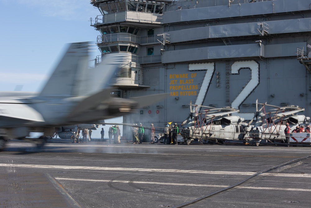 Abraham Lincoln conducts flight operations