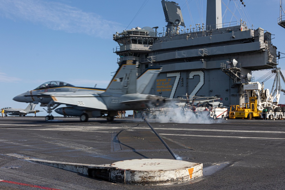 Abraham Lincoln conducts flight operations