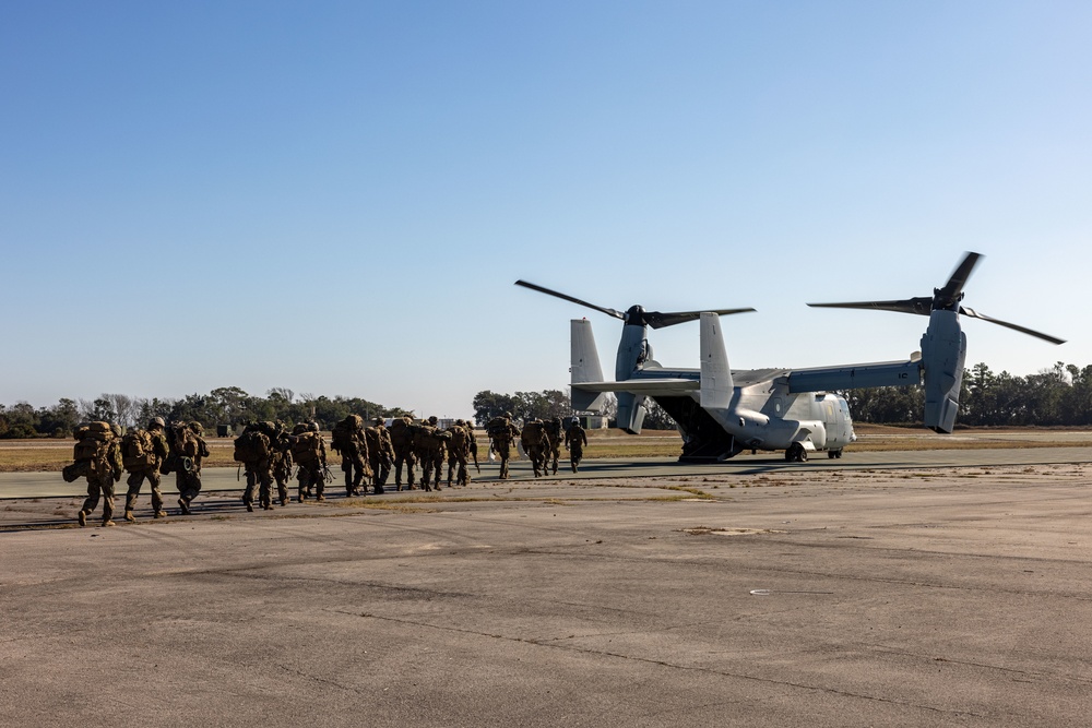 26th MEU Conducts Scenario-Based NEO