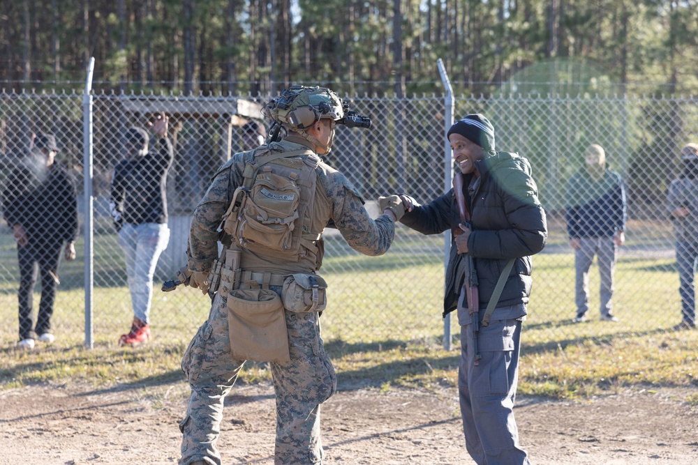 26th MEU Conducts Scenario-Based NEO