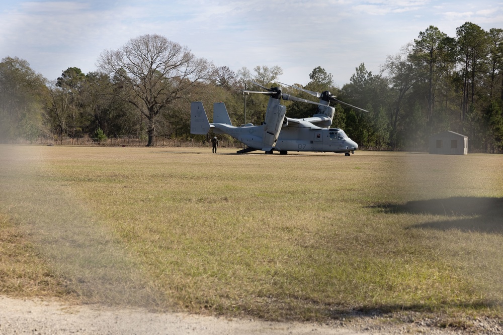 26th MEU Conducts Scenario-Based NEO