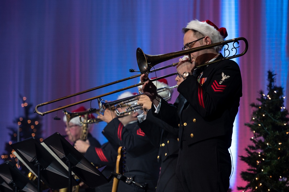 Navy Band presents holiday concerts in nation's capital