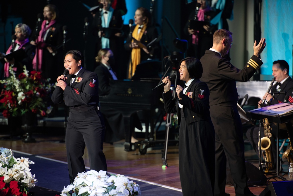 The U.S. Navy Band Holiday Concert