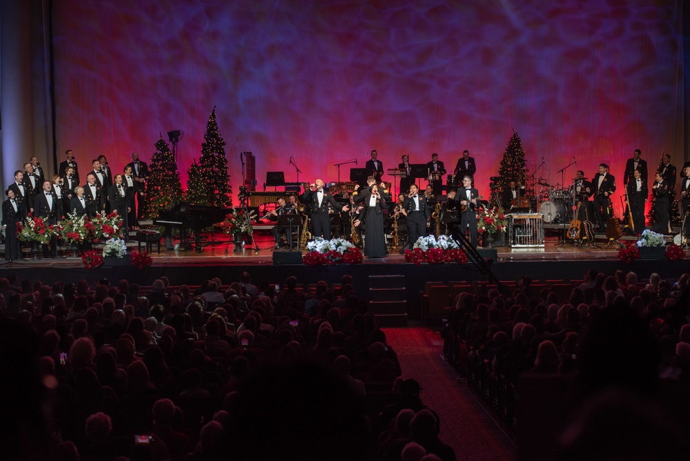 DVIDS Images The U.S. Navy Band Holiday Concert [Image 10 of 11]