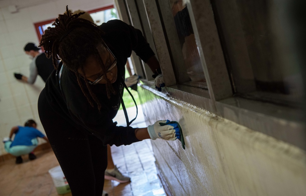 36th HCOS Airmen clean up Oceanview Middle School, Guam