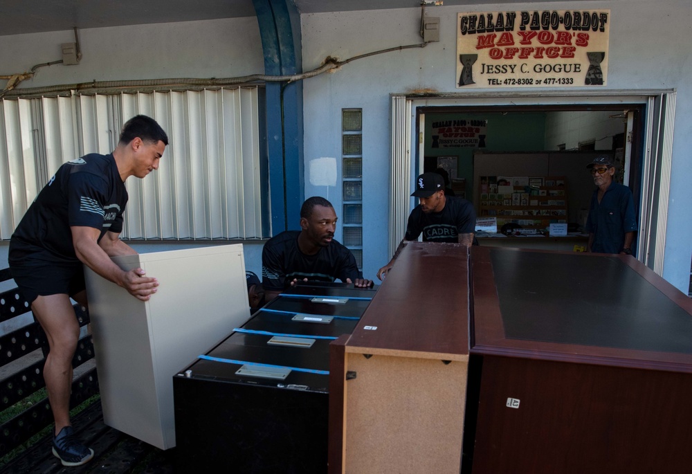 736 SFS Airmen volunteer to move Chalan Pago-Ordot mayor's office