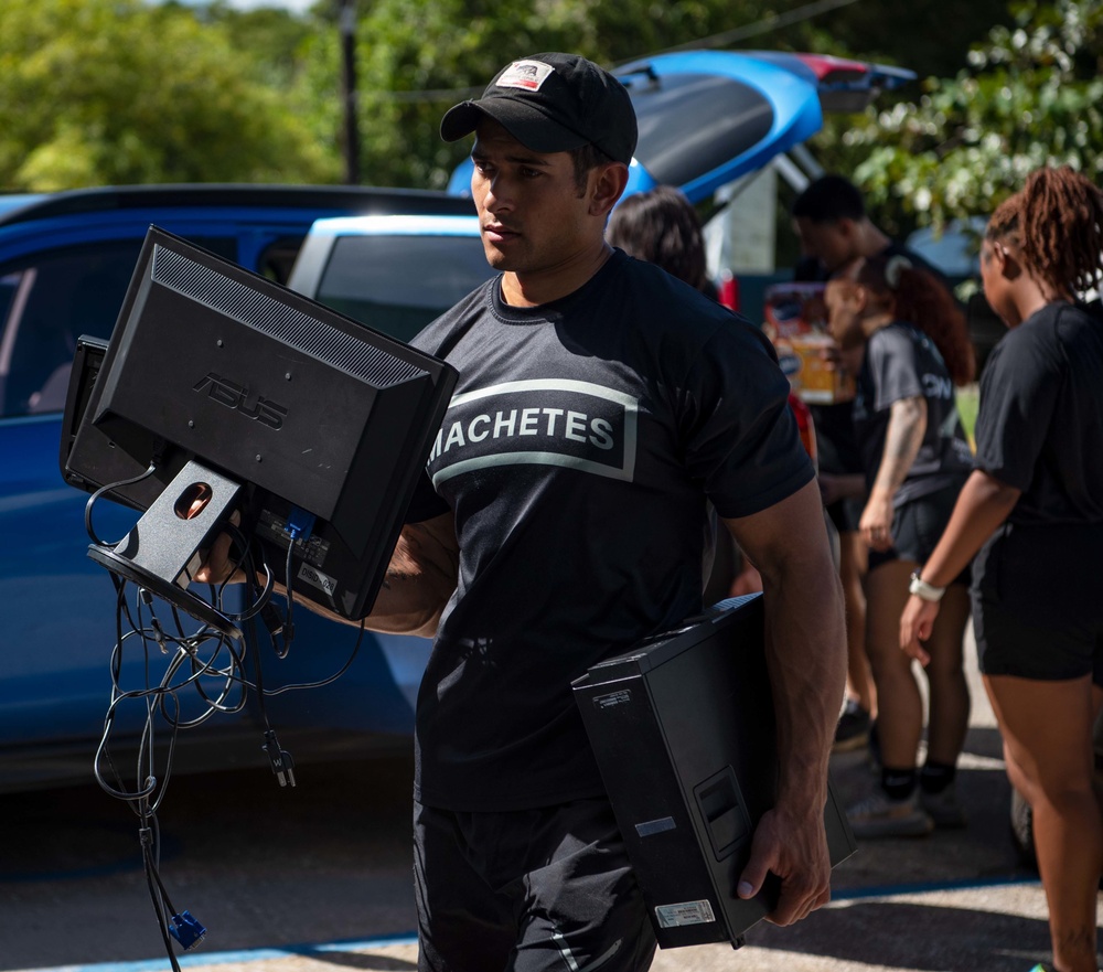 736 SFS Airmen volunteer to move Chalan Pago-Ordot mayor's office