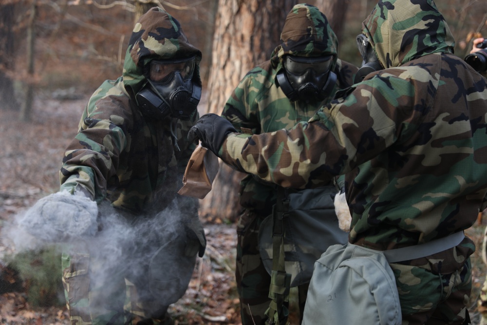 64th Medical Detachment Veterinary Support Services Conducts Laboratory Exercise