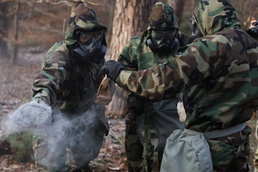 64th Medical Detachment Veterinary Support Services Conducts Laboratory Exercise