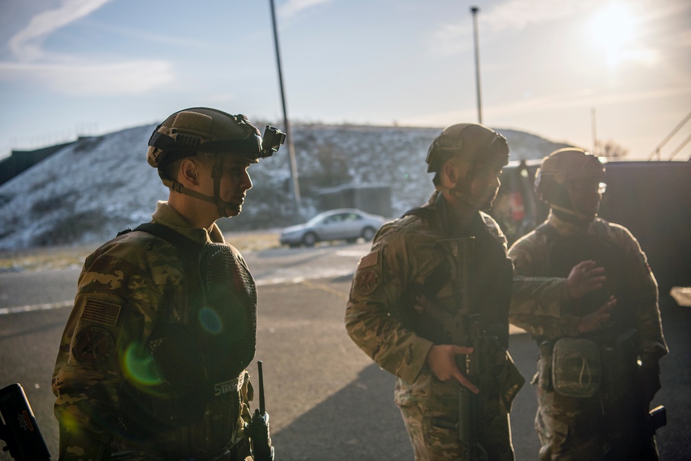 Pathfinder defenders, medics evaluate readiness during Active shooter exercise