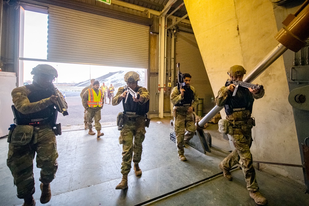 Pathfinder defenders, medics evaluate readiness during Active shooter exercise