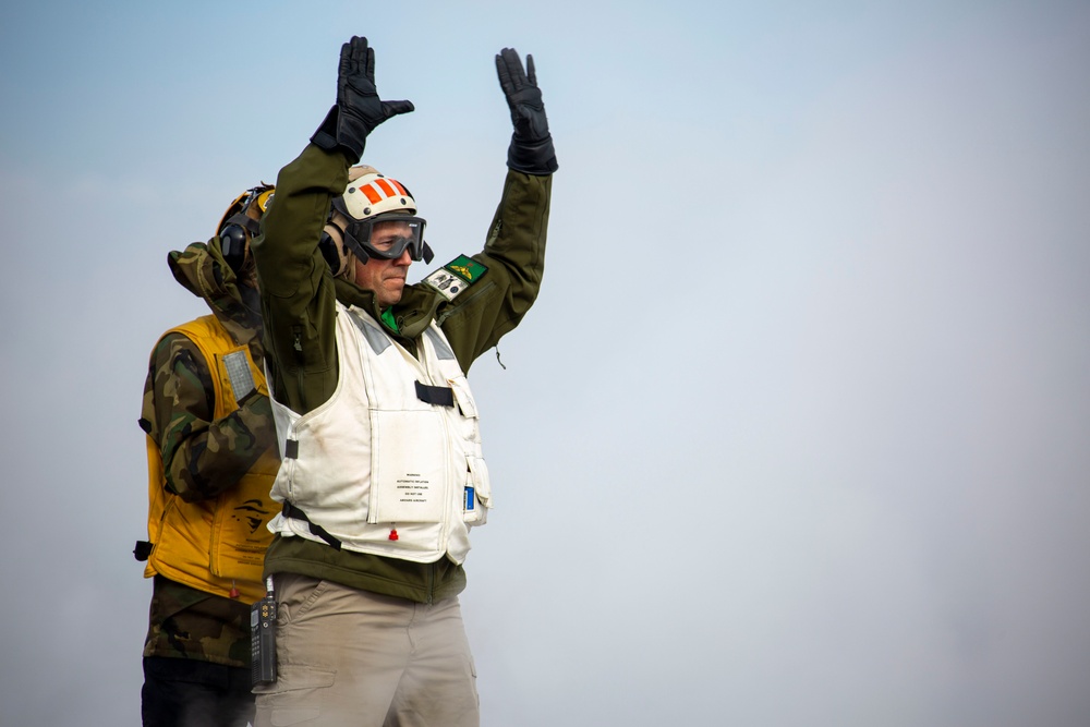 Abraham Lincoln conducts flight operations