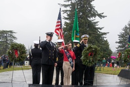 Northwest Community Members Honor Veterans During Wreaths Across America Ceremony