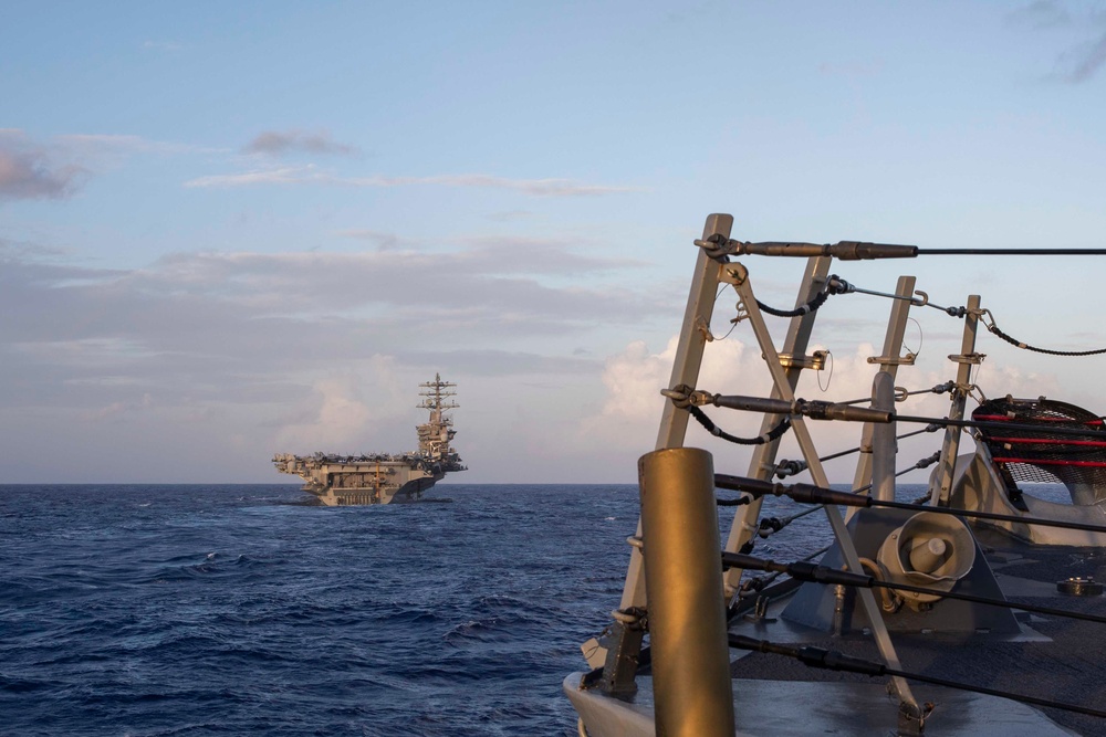 Decatur Underway Replenishment with USS Nimitz