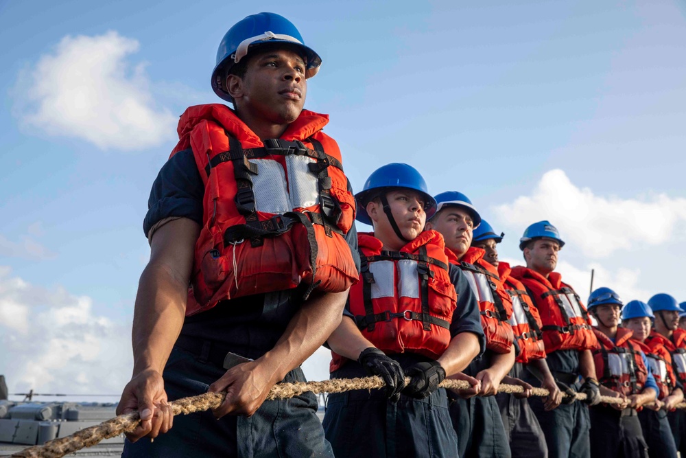 Decatur Underway Replenishment with USS Nimitz