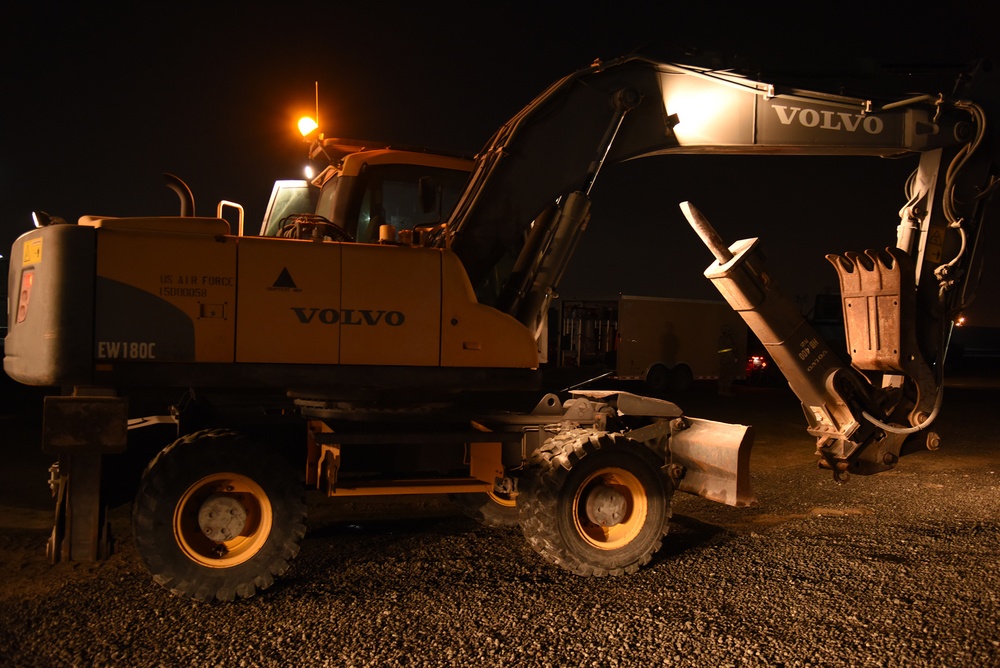 380th Air Expeditionary Wing Night RADR Training