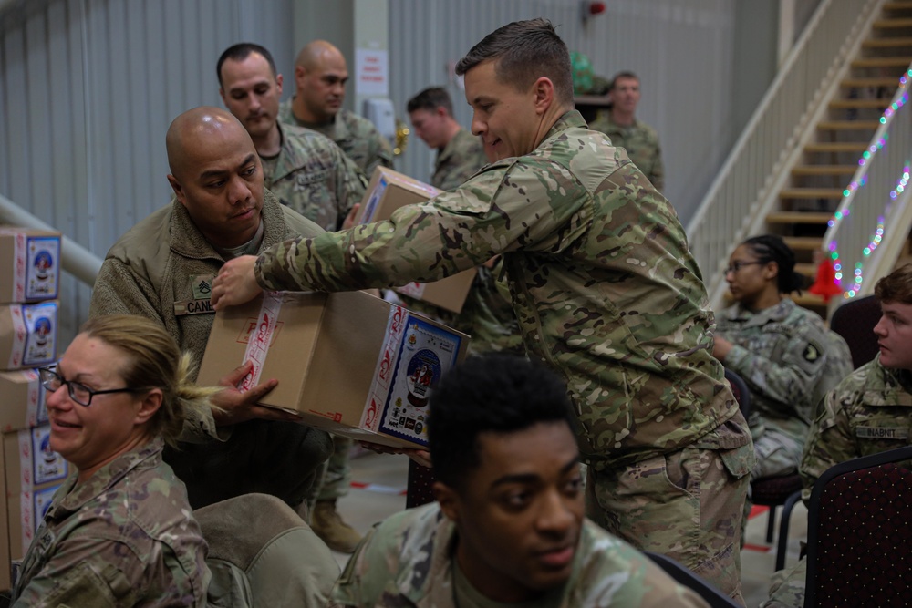 Romanians Gift Giving Ceremony for the 101st Airborne Division