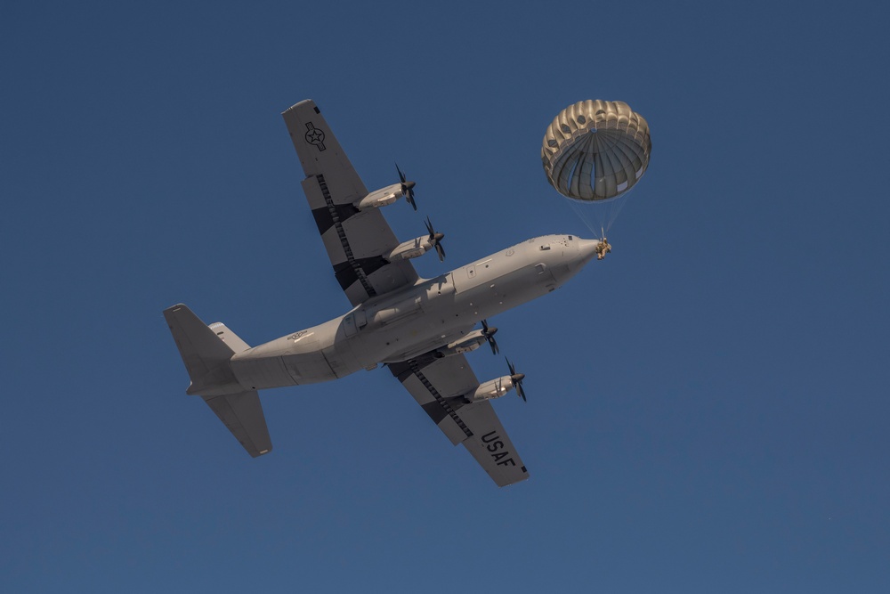 Paratroopers at the Alzey Drop Zone