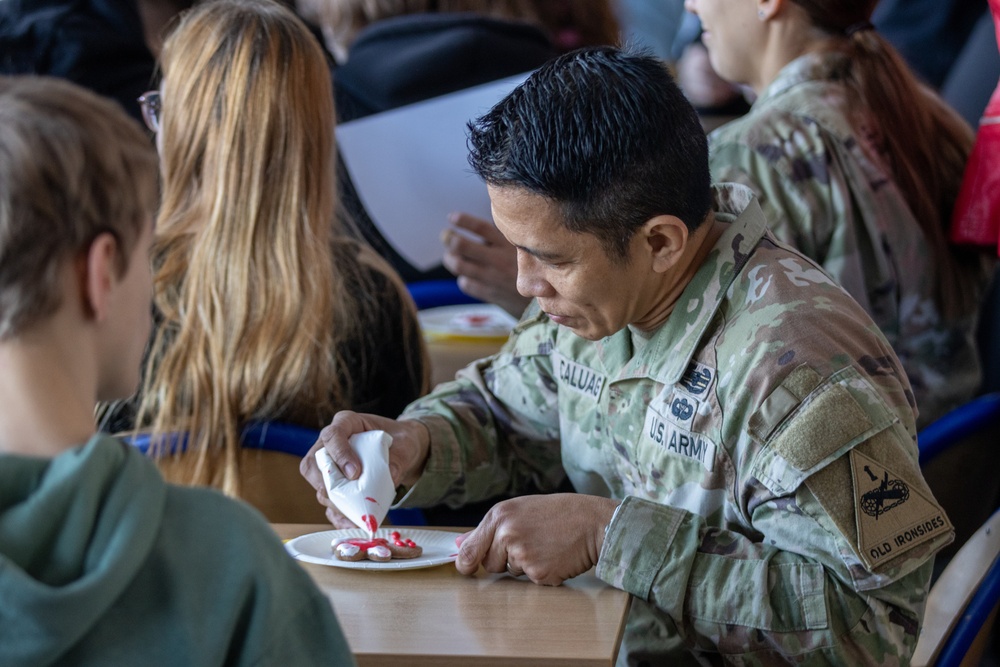 Soldiers Craft Holiday Decorations with Polish Youth