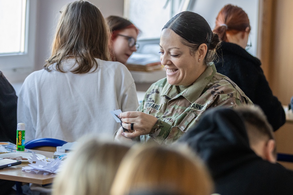 Soldiers Craft Holiday Decorations with Polish Youth