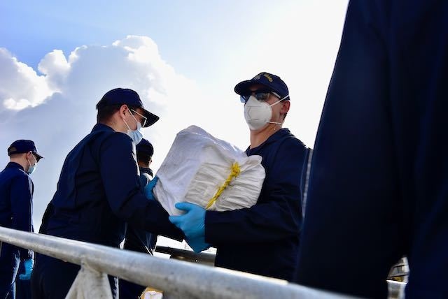 Coast Guard Cutter Forward offloads $176 million worth of cocaine in Port Everglades