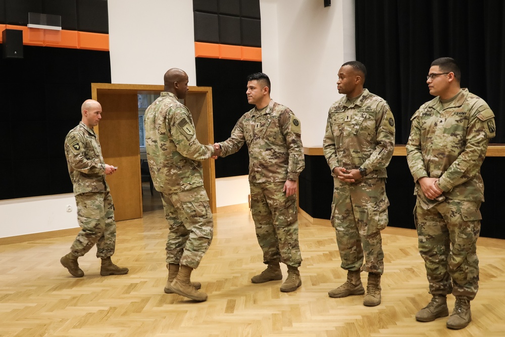 Lt. Col. Ramsey Presents Coins to Exemplary Soldiers