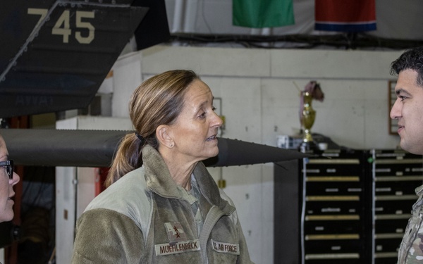 Arizona TAG visits deployed 149th Av. Reg. Soldiers.