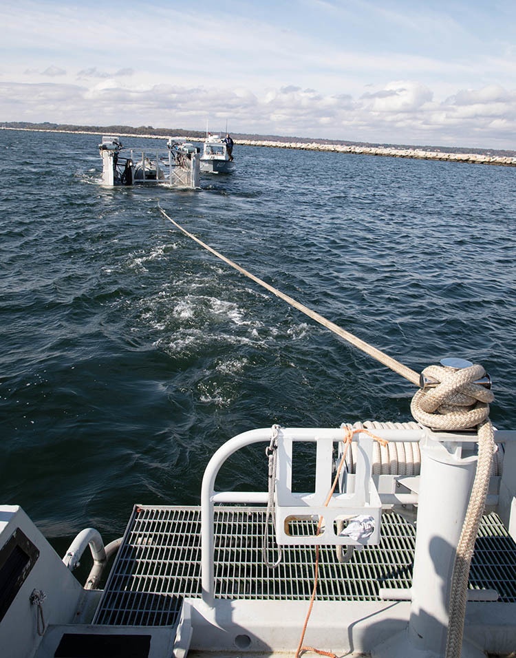 U.S. Navy demonstrates new launch and recovery solutions for large unmanned undersea vehicles