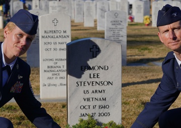 Wreaths Across America 2022