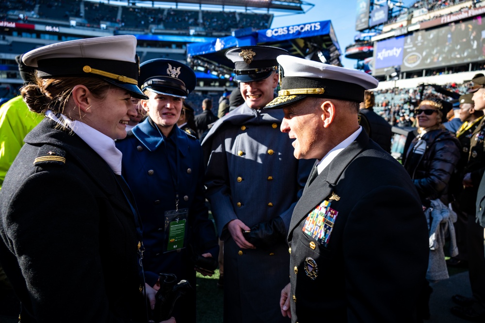 CNO Attends 123th Army Navy Game