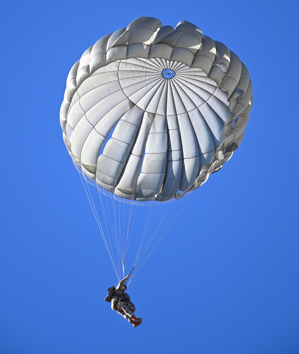 USAJFKSWCS Conducts Airborne Operations