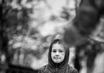 Paratroopers spend day with Ukrainian refugees in Poland