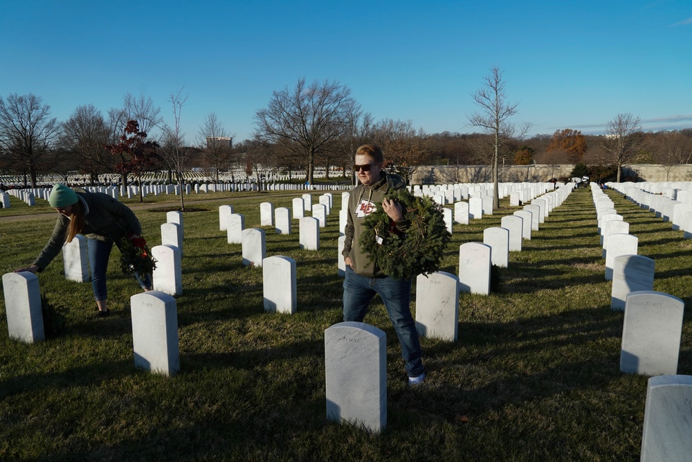 AFMAO team lays wreaths at Arlington National Cemetery