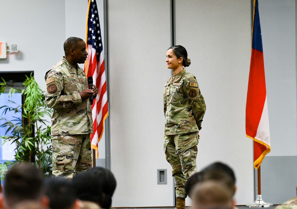 ANG Command Chief Williams visits 165th AW