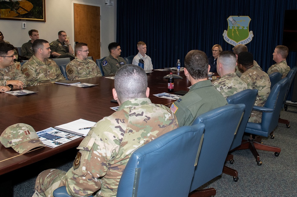 Air Force Research Laboratory Commander Visits Air University