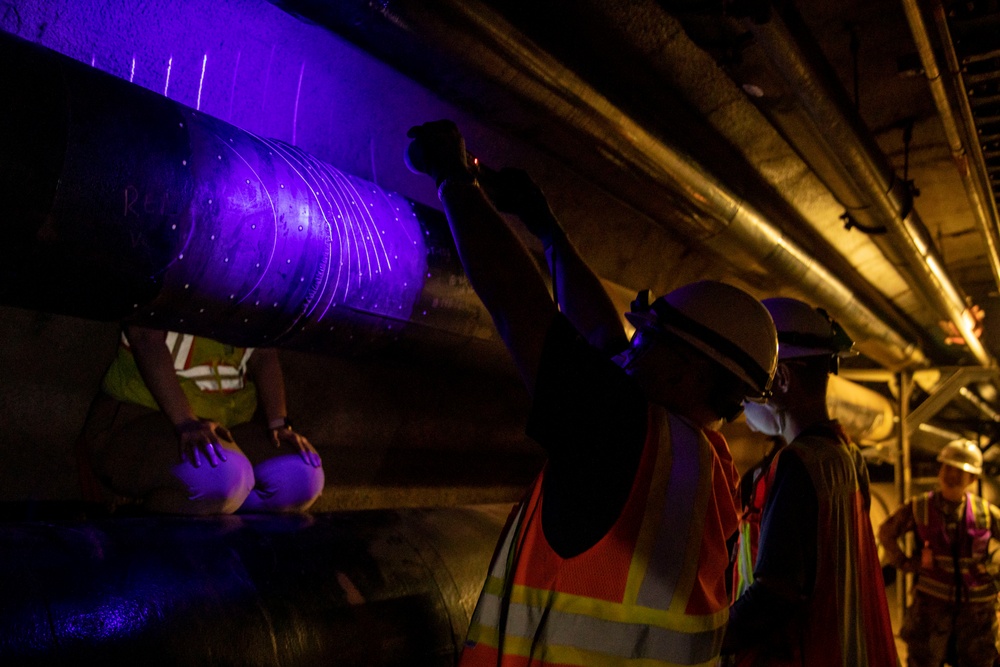 Mechanical and Integrity Engineers Scans Pipes for Repairs